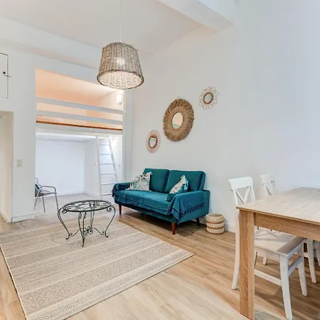 Vieille - Parking, 5 Pers, Ac, Wifi